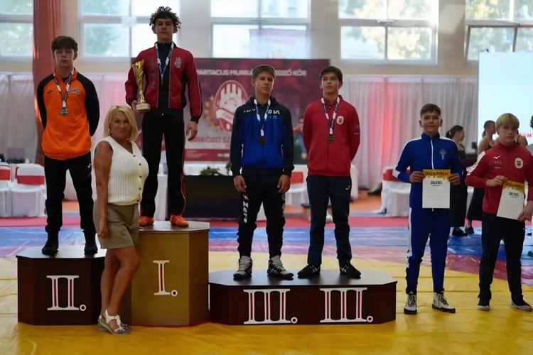 🥉 Diákolimpiai bronzérem kötöttfogású birkózásban!