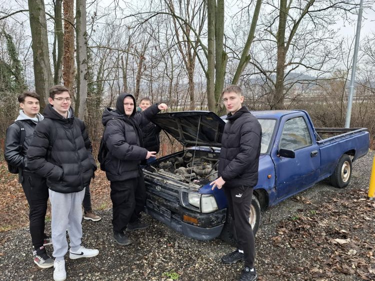 Szakmai üzemlátogatáson vettek részt gépjármű mechatronikai technikus tanulóink.