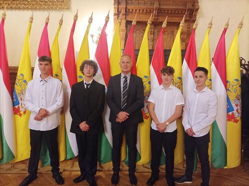 🎉 Az Eötvös 3 tanulója részesült a Kaposvár Számít Rád program ösztöndíjában 🎉