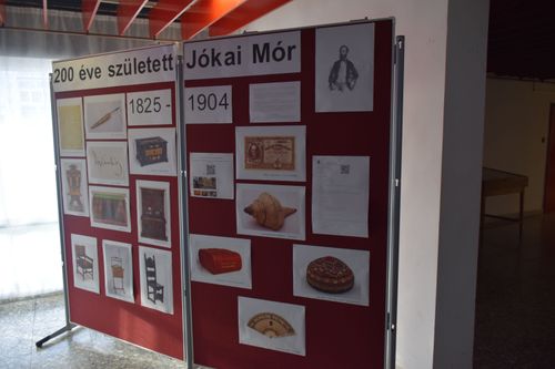 Kiállítás Jókai Mór születésének 200. évfordulója alkalmából