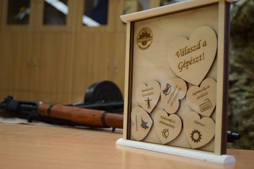 Mindig készen  Élményből hivatás: pályaorientáció terepszínben