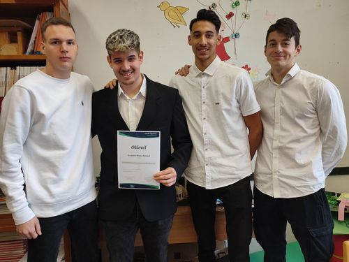 A „Logikusok” taroltak a Veszprémi Matematikai Diáktalálkozón